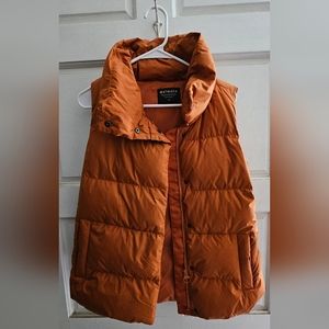 Athleta Puffer Vest- MP